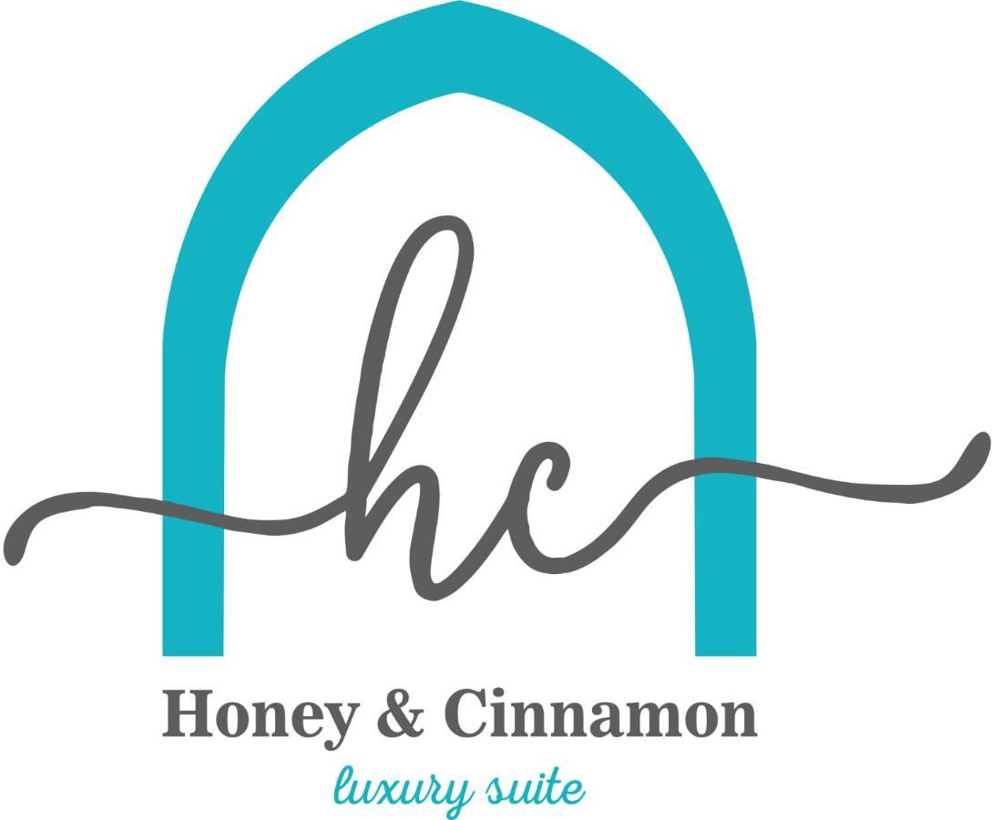 Honey & Cinnamon Luxury Suite Naxos City Kültér fotó